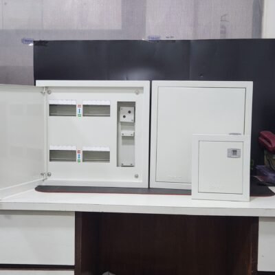SPN Double Door Distribution Box